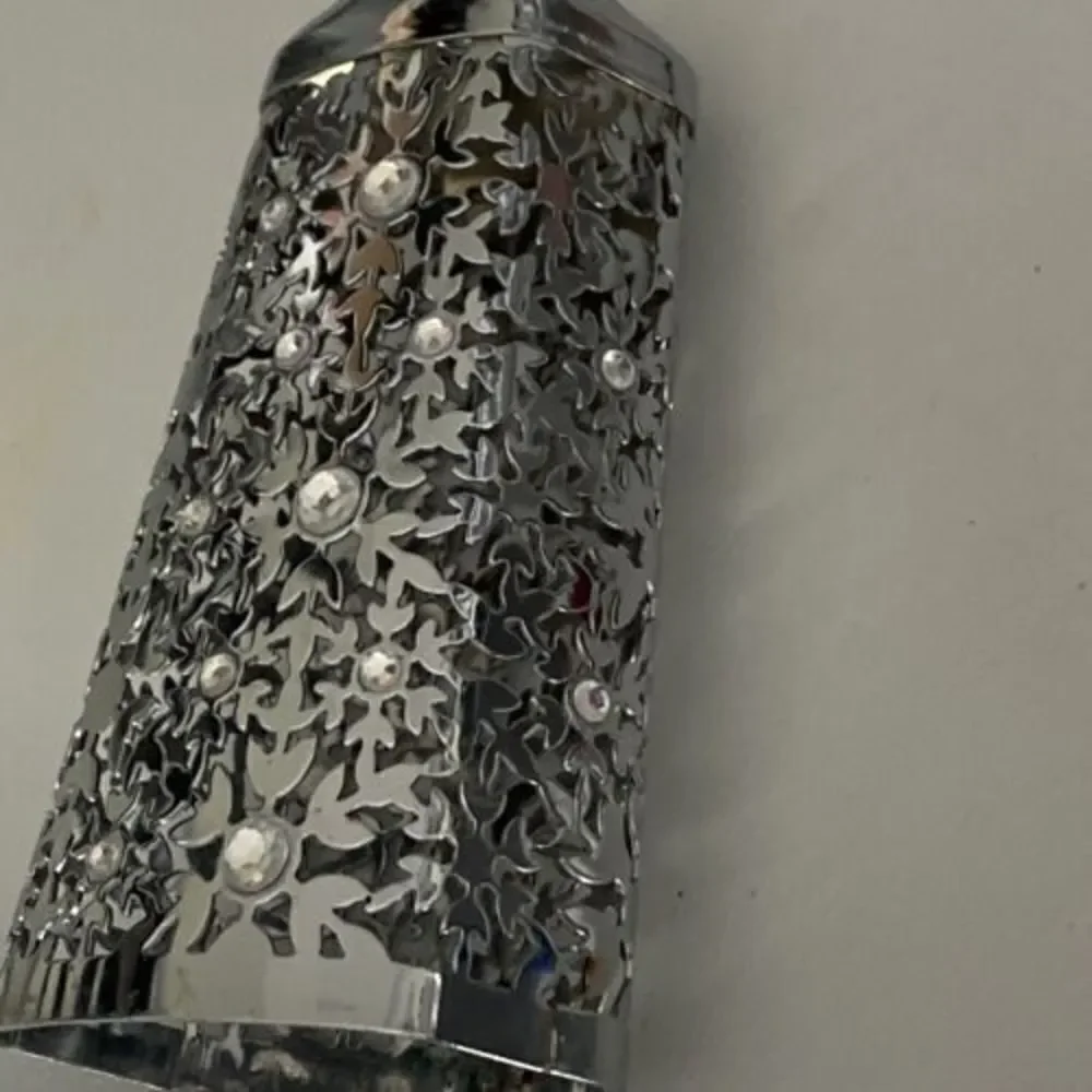 Bath & Body Works Soap Dispenser Holder Sleeve Snowflake Holiday Clear Gem Stone